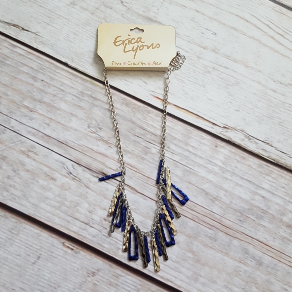 NWT necklace