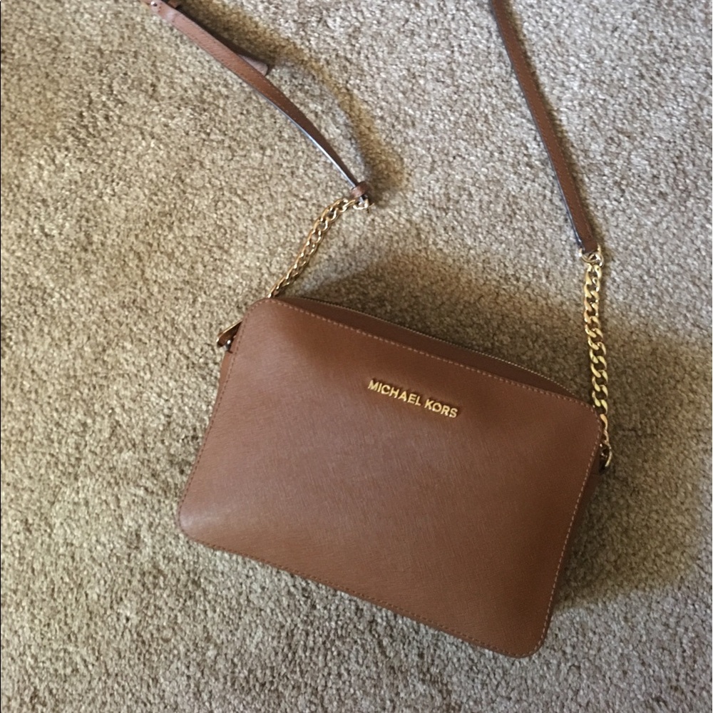 Authentic michael Kors cross body
