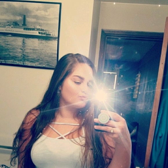 Meet your Posher, Mckenna - Picture 1 of 1