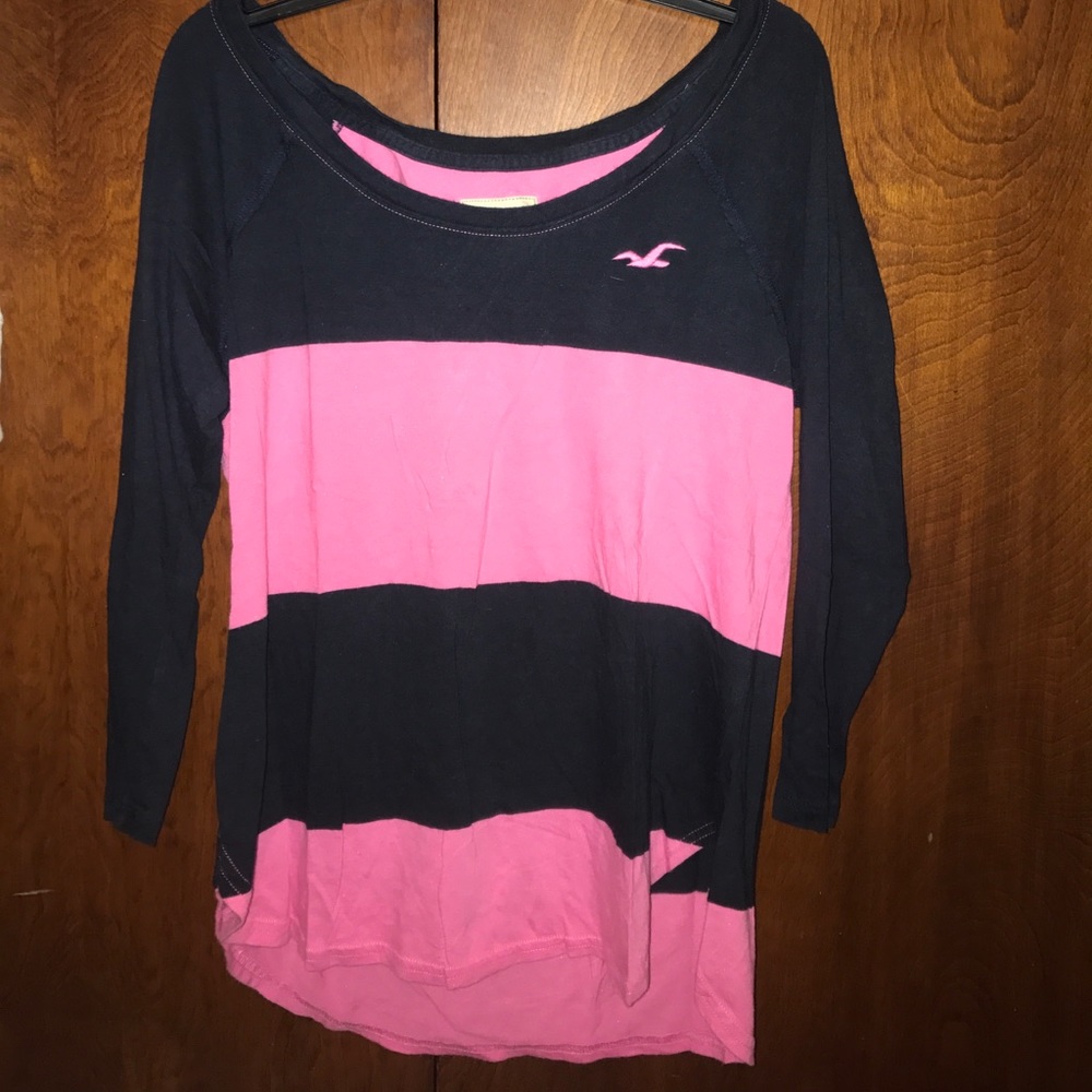 Mid sleeve lentgh shirt never worn.