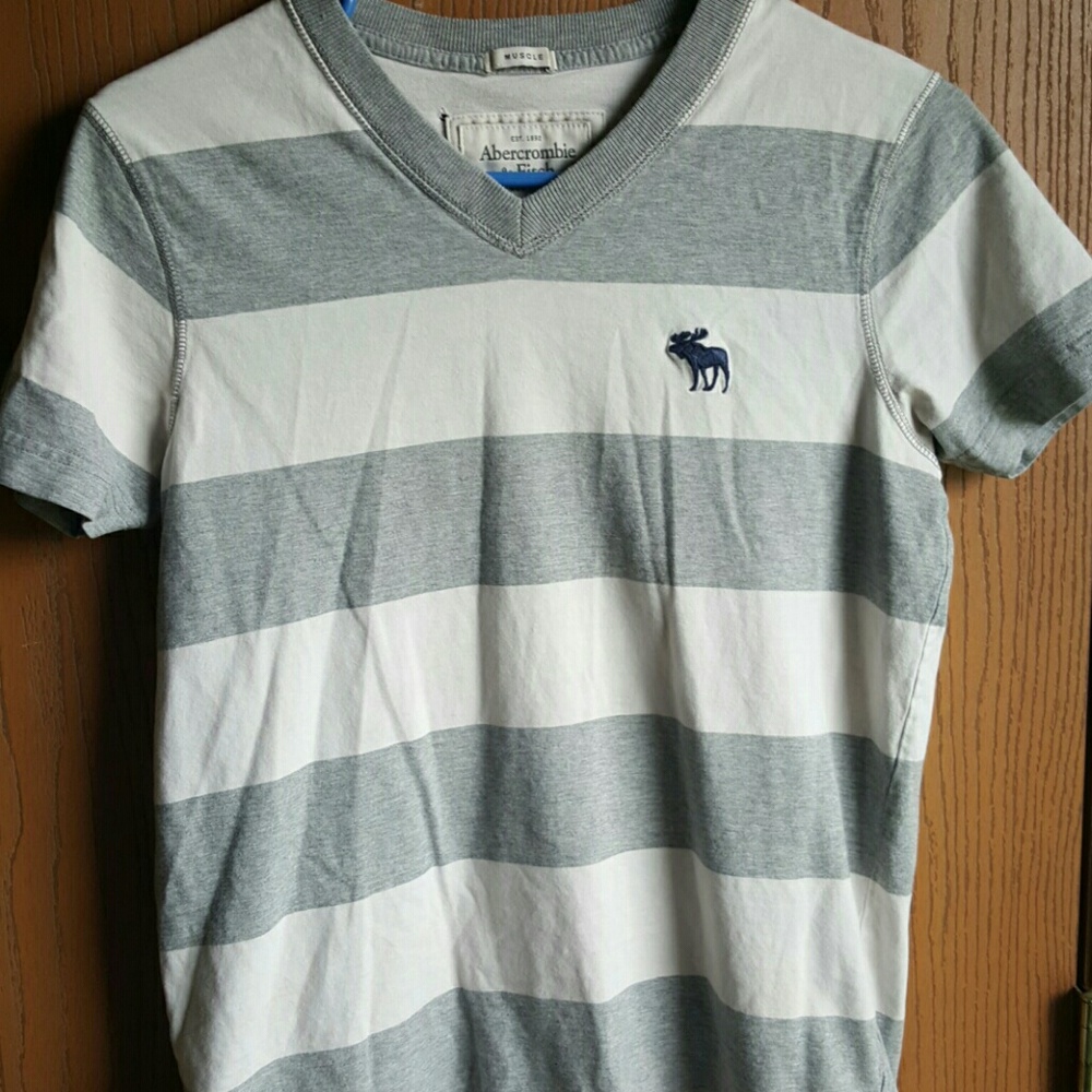 Abercrombie & Fitch V Neck Shirt