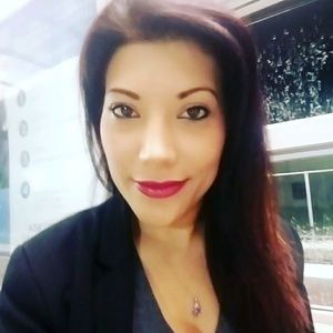 Meet your Posher, Angela