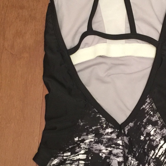 Champion One Piece Swimsuit - Picture 4 of 4