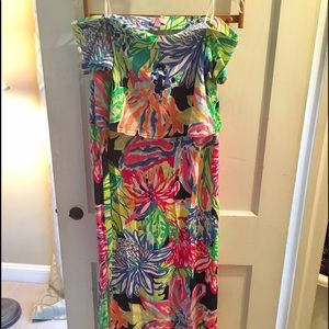 Lilly Pulitzer Mansi set.