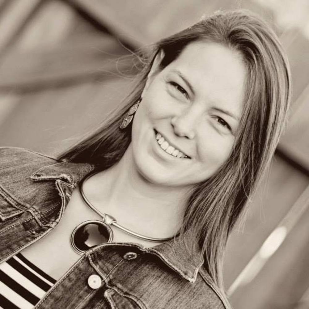 Meet your Posher, Stacy