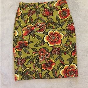 Floral pencil skirt.
