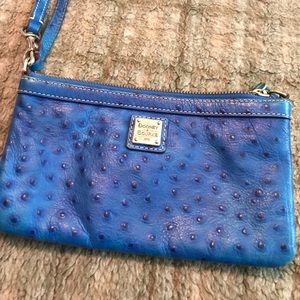 Dooney & Bourke clutch