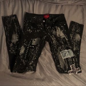 Splatter-paint ripped jeans
