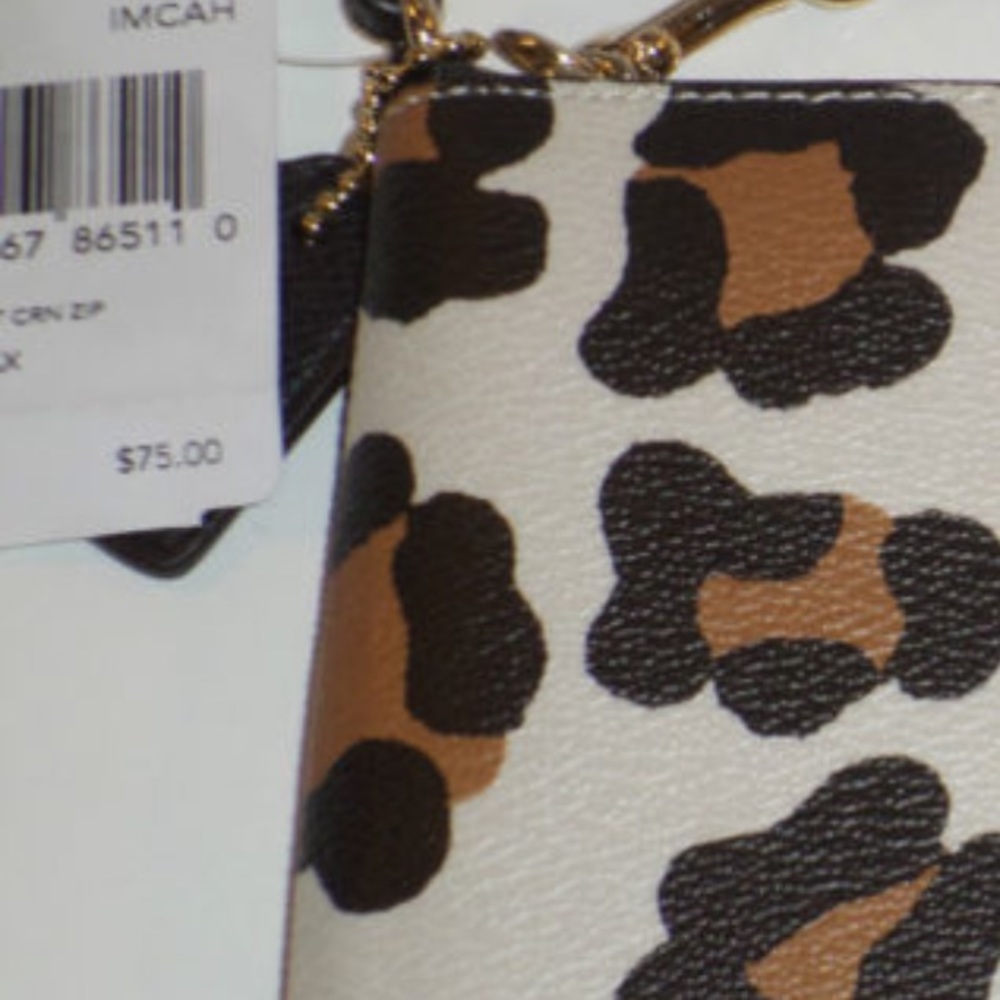 NWOT COACH Leopard Ocelot Clutch Wristlet - Picture 8 of 8