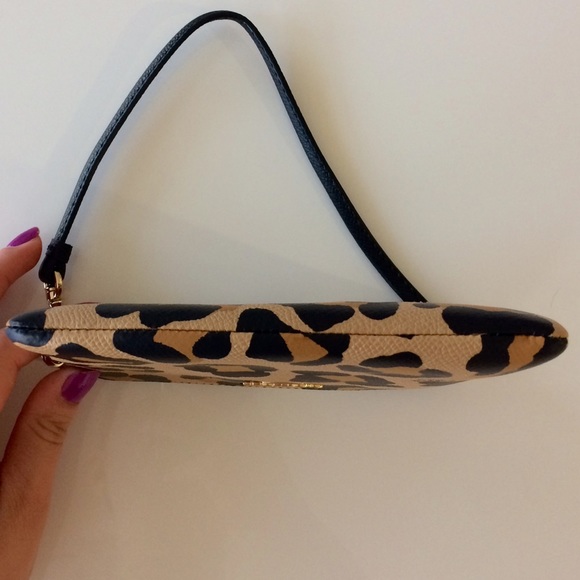 NWOT COACH Leopard Ocelot Clutch Wristlet - Picture 7 of 8