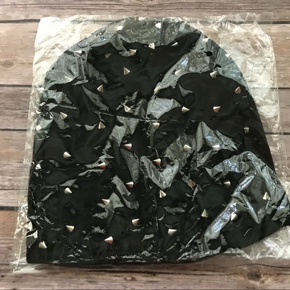 Studded Black Beanie Unisex One Size - Picture 3 of 3