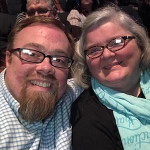 Meet your Posher, Carrie