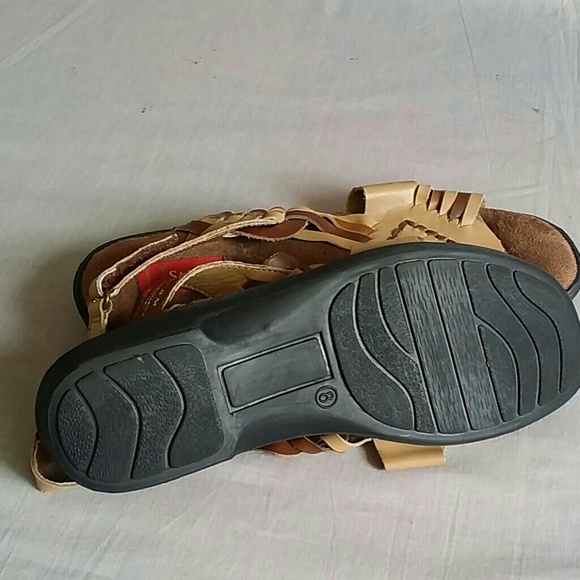 H SALON Sandals Brown/Tan 8 M Leather - Picture 3 of 5