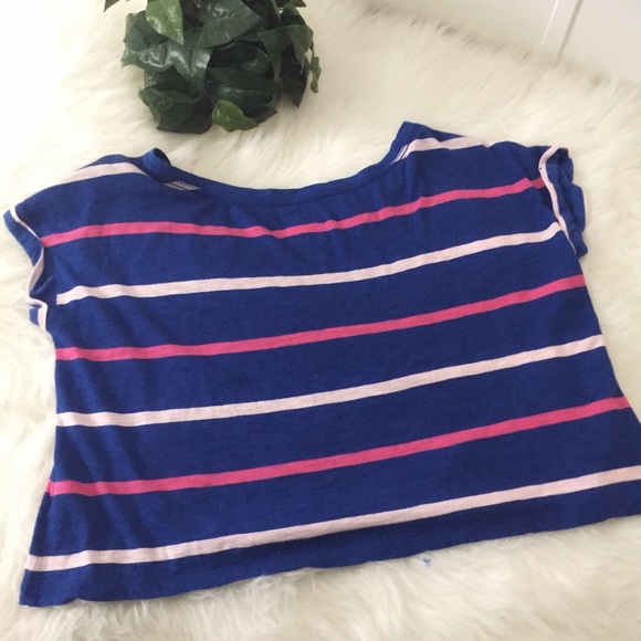 🌼Hollister Blue Flowy Crop Top - Picture 2 of 8