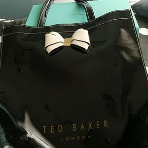 Black, Patent leather Ted Baker bag