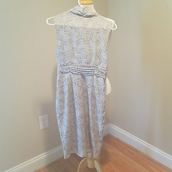H&M Grey Patterned Dress - Picture 2 of 3