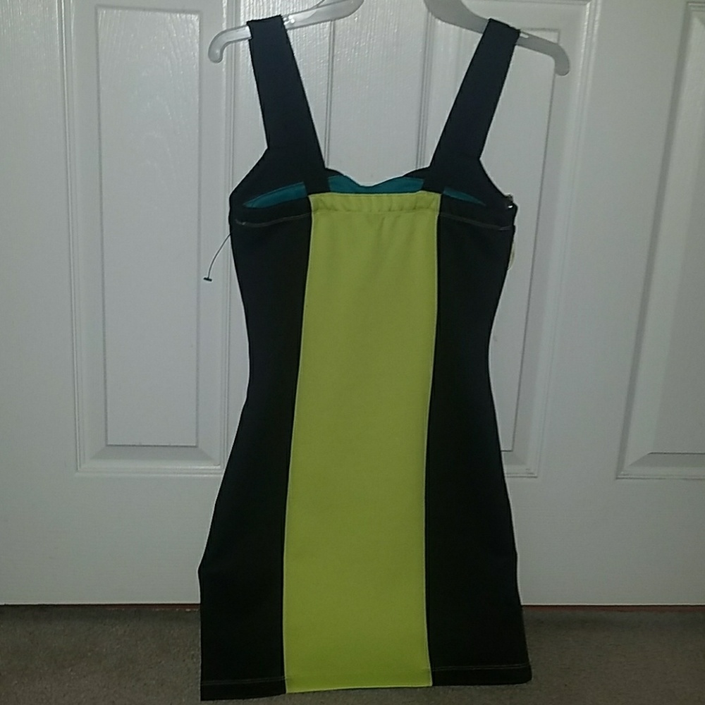 Dress - Picture 2 of 4