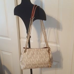 Michael Kors Satchel/Crossbody Pirse5