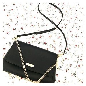 black crossbody with gold chain