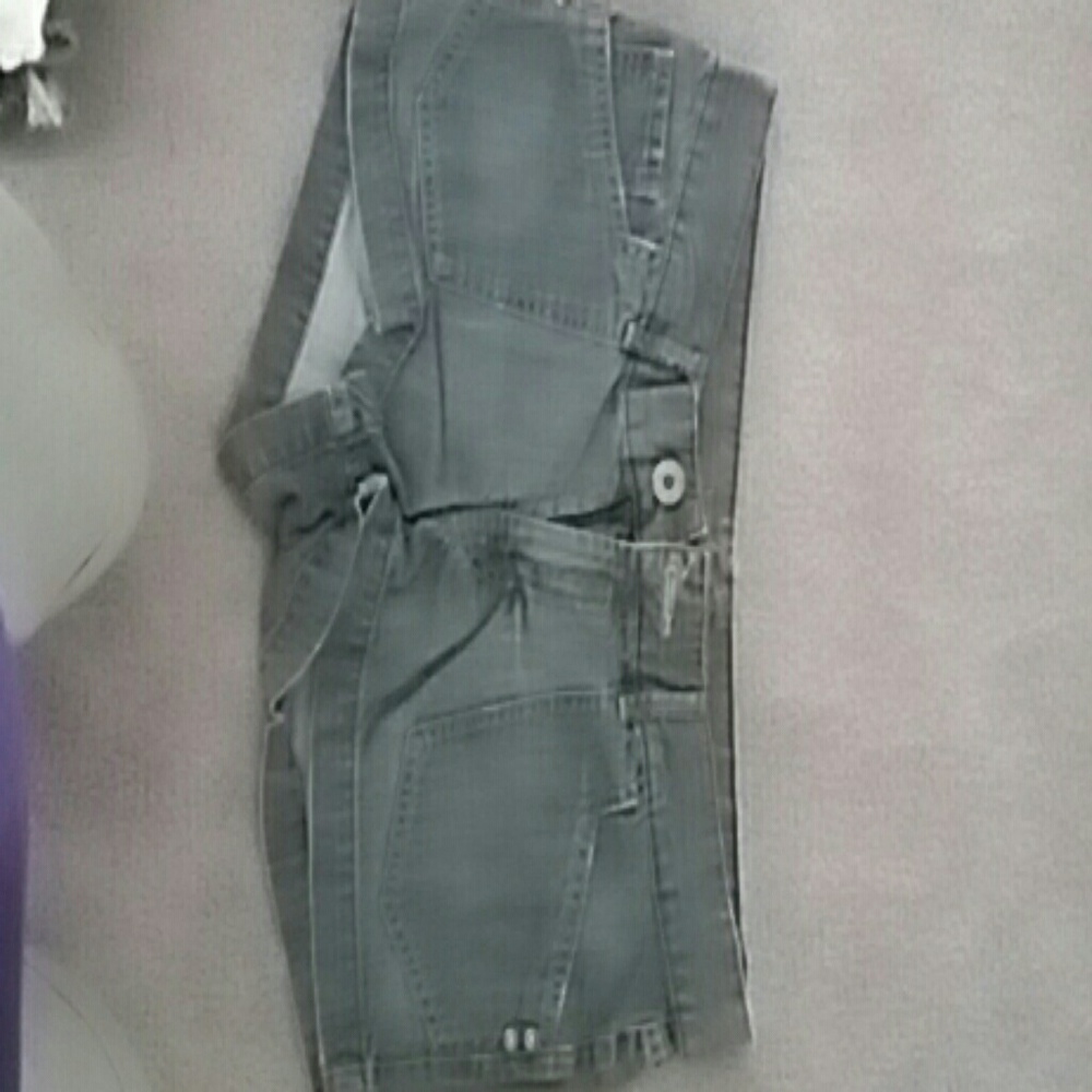 Shorts!!! - Picture 7 of 8