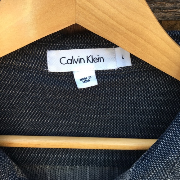 Men's Calvin Klein button down - Picture 2 of 4