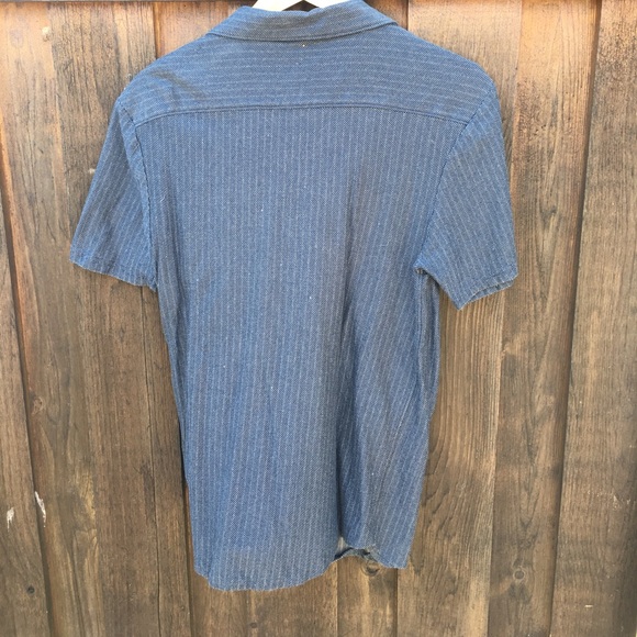 Men's Calvin Klein button down - Picture 3 of 4