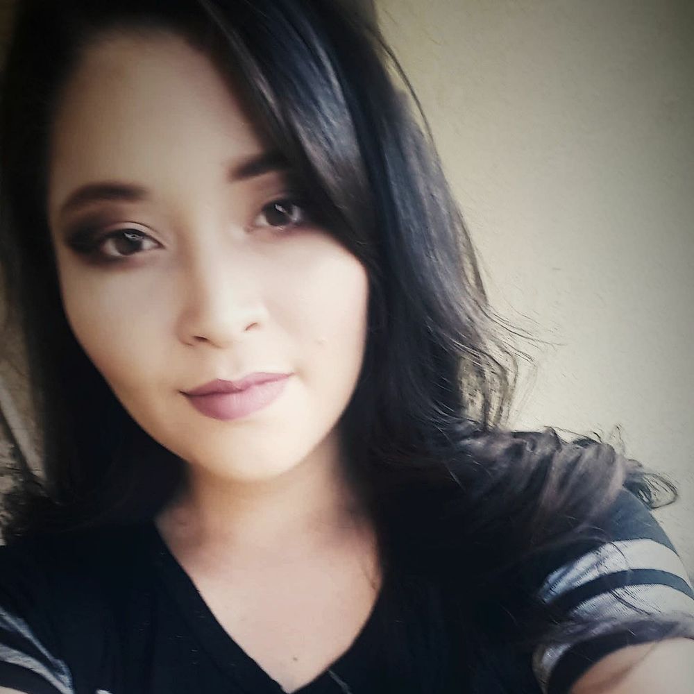 Meet your Posher, Yamileth