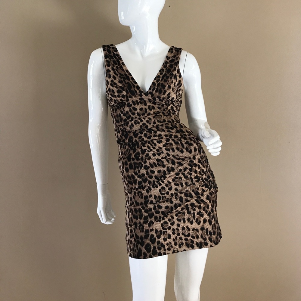 Nikibiki leopard dress - Picture 2 of 4
