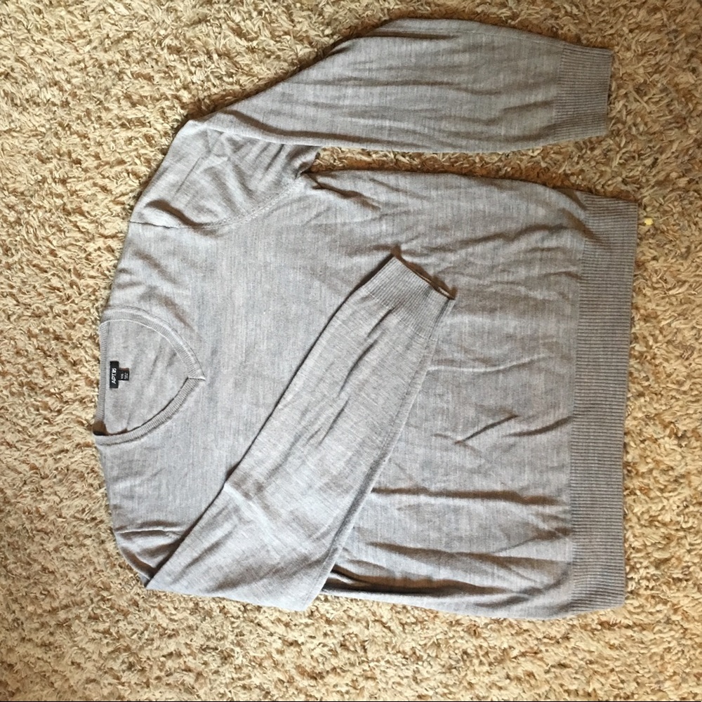 Light gray sweater