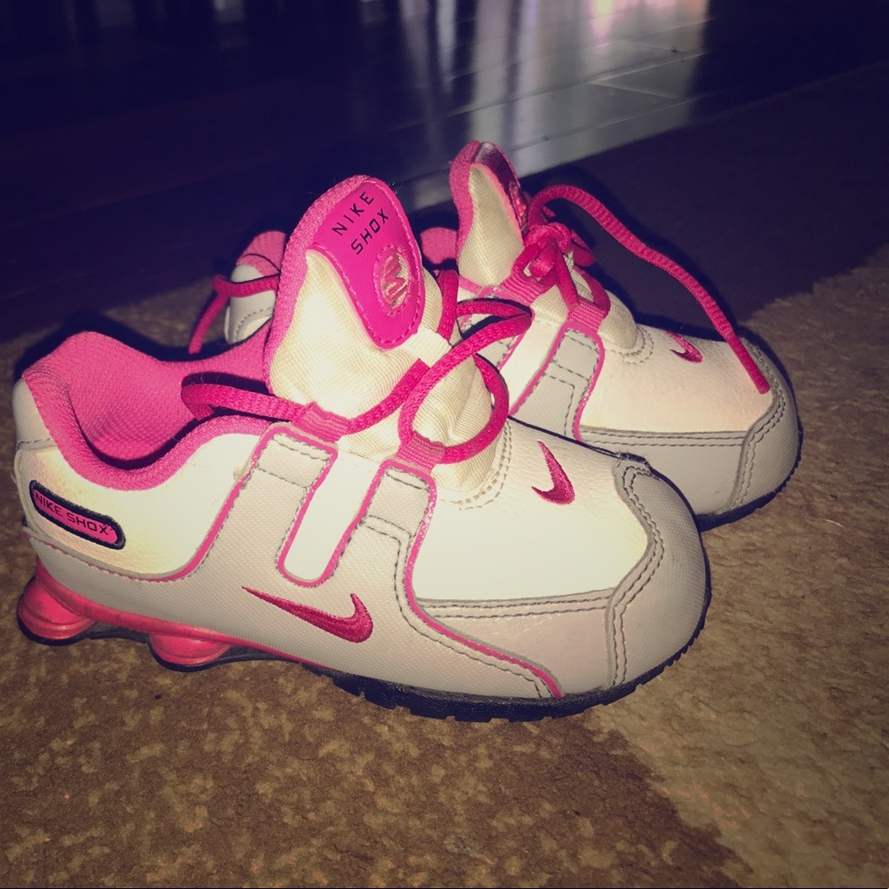 Nike toddler sneakers