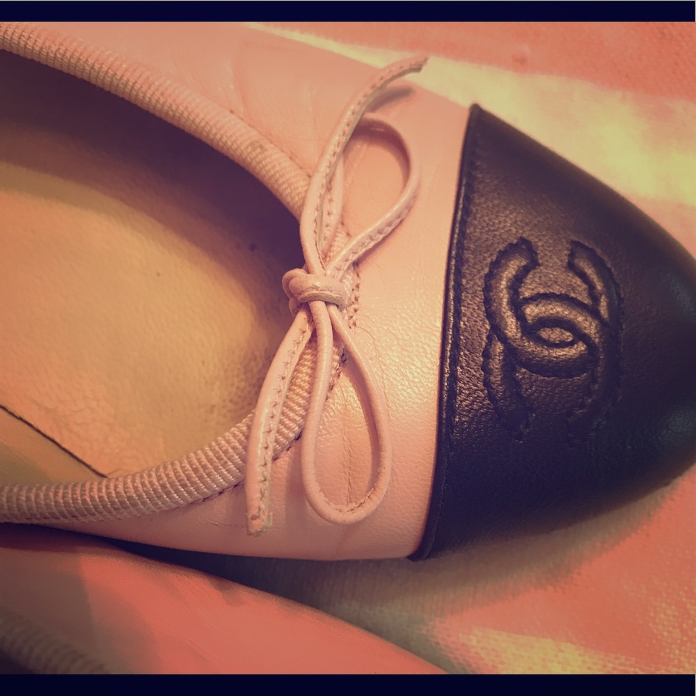 PRICED TO SELL** CHANEL Pink Ballet Flats 37
