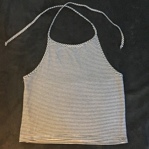 John Galt SACHI halter crop top - Picture 3 of 5