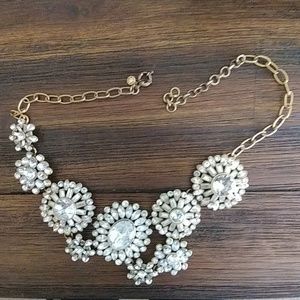 J crew Wreath necklace