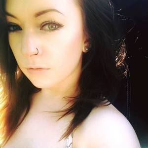 Meet your Posher, Kenzie