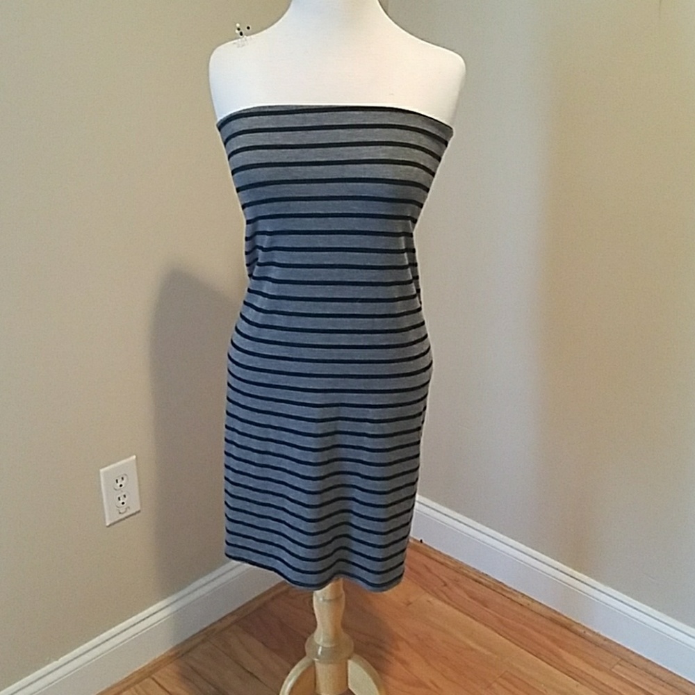 Staples Fitted Grey Dress