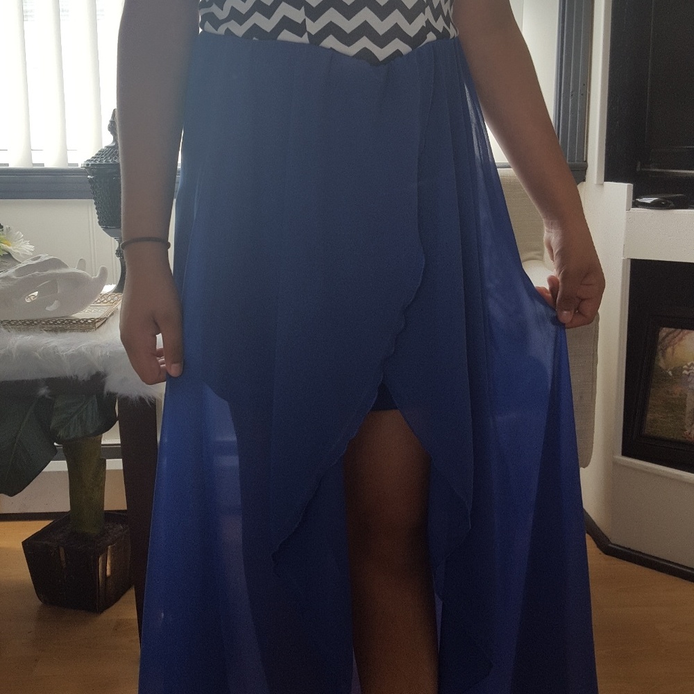 Dress - Picture 3 of 4