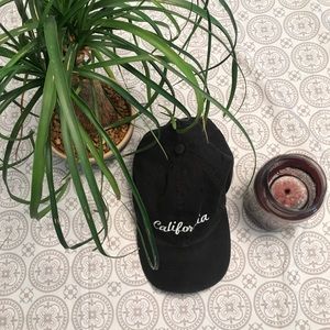 Brandy Melville California black baseball cap