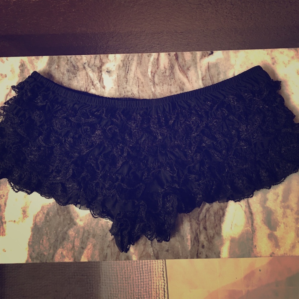 Black ruffled panties from Fredericks Hollywood