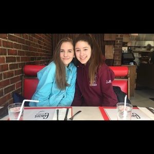 Meet your Posher, Cassie