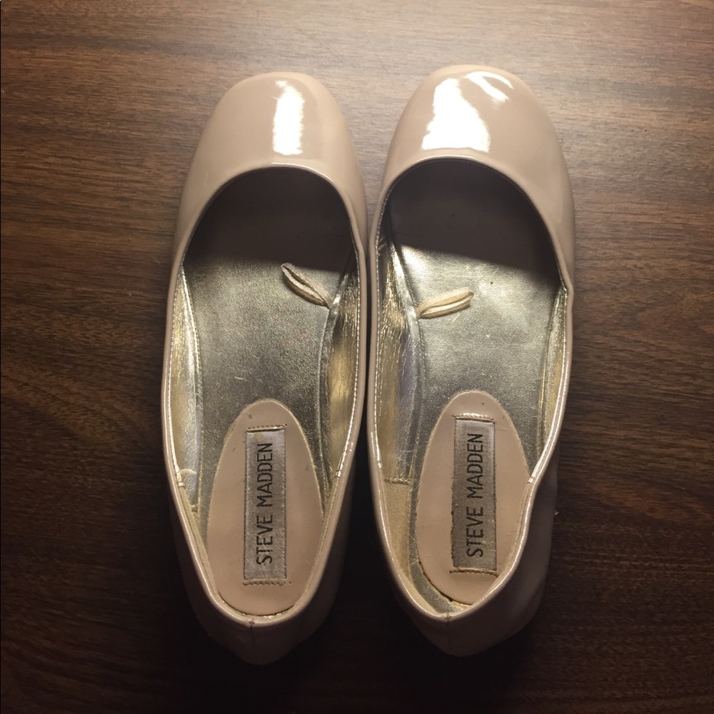 Steve Madden Nude Flats