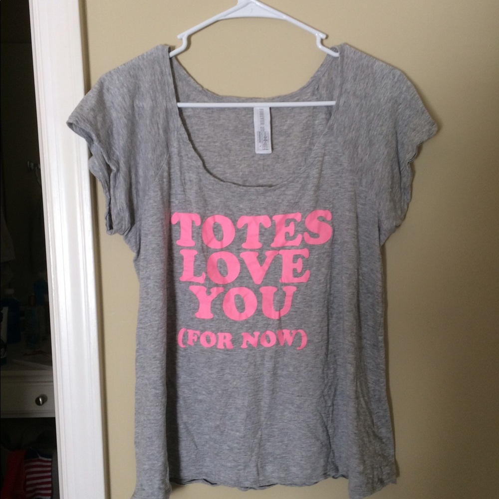 pink shirt bundle - Picture 4 of 7