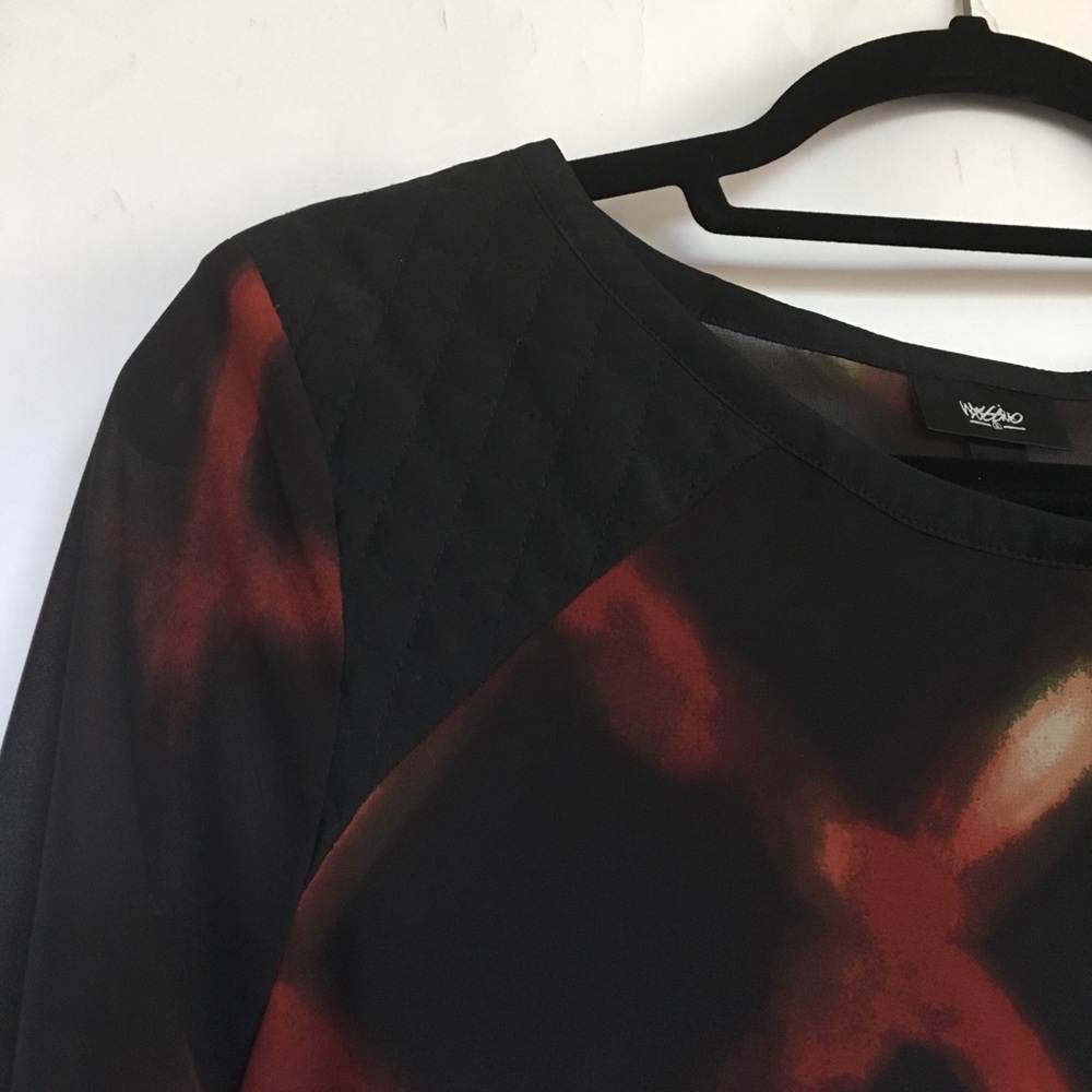 Shear blouse - Picture 2 of 3