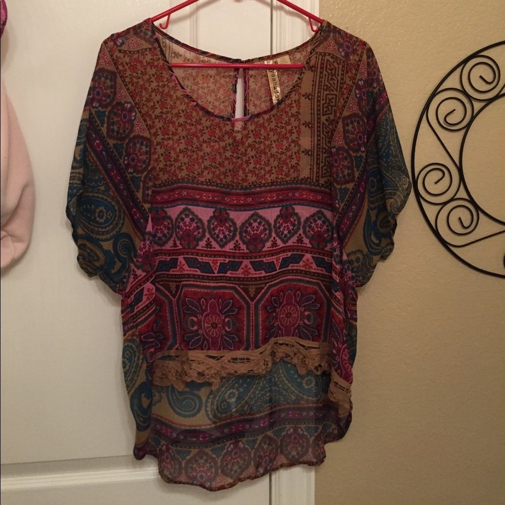 Patterned flow blouse