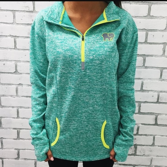 Ivory Ella Jackets & Blazers - Green Ivory Ella hoodie medium NWOT