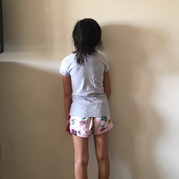 HELLO KITTY VEGAS TEE S - Picture 2 of 2