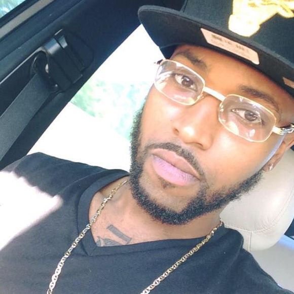 Meet your Posher, Miles - Picture 1 of 1