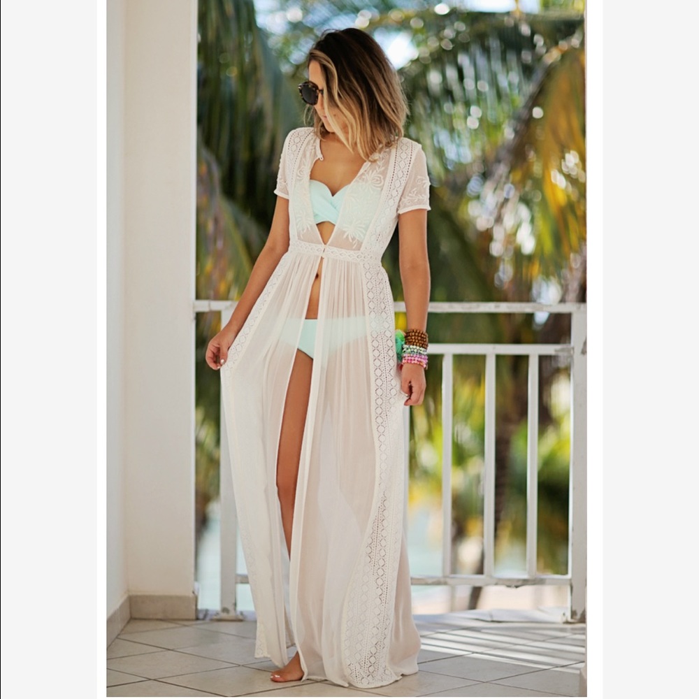 BRAND NEW - Zara Long White Lace Coverup!