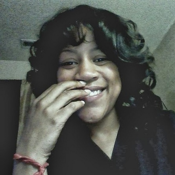 Meet your Posher, Jerae - Picture 1 of 1