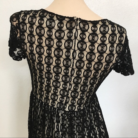 Lace Dress - Picture 2 of 3