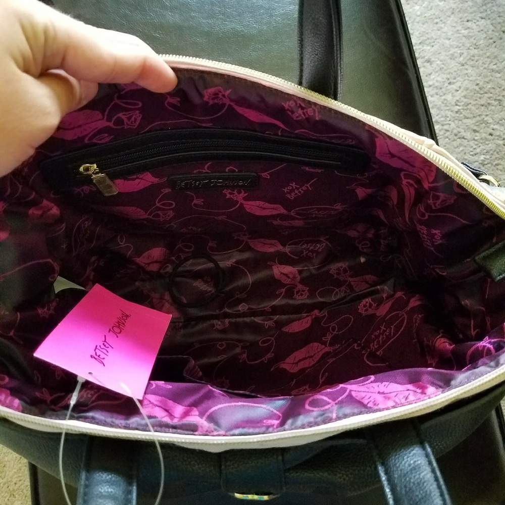 Betsy Johnson now purse - Picture 2 of 3